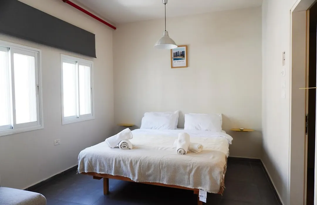 Rena'S House Smart Hotel-1
