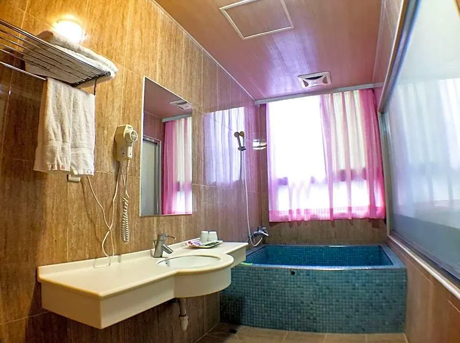 Yc Cyuan Hot-Spring Hotel-1