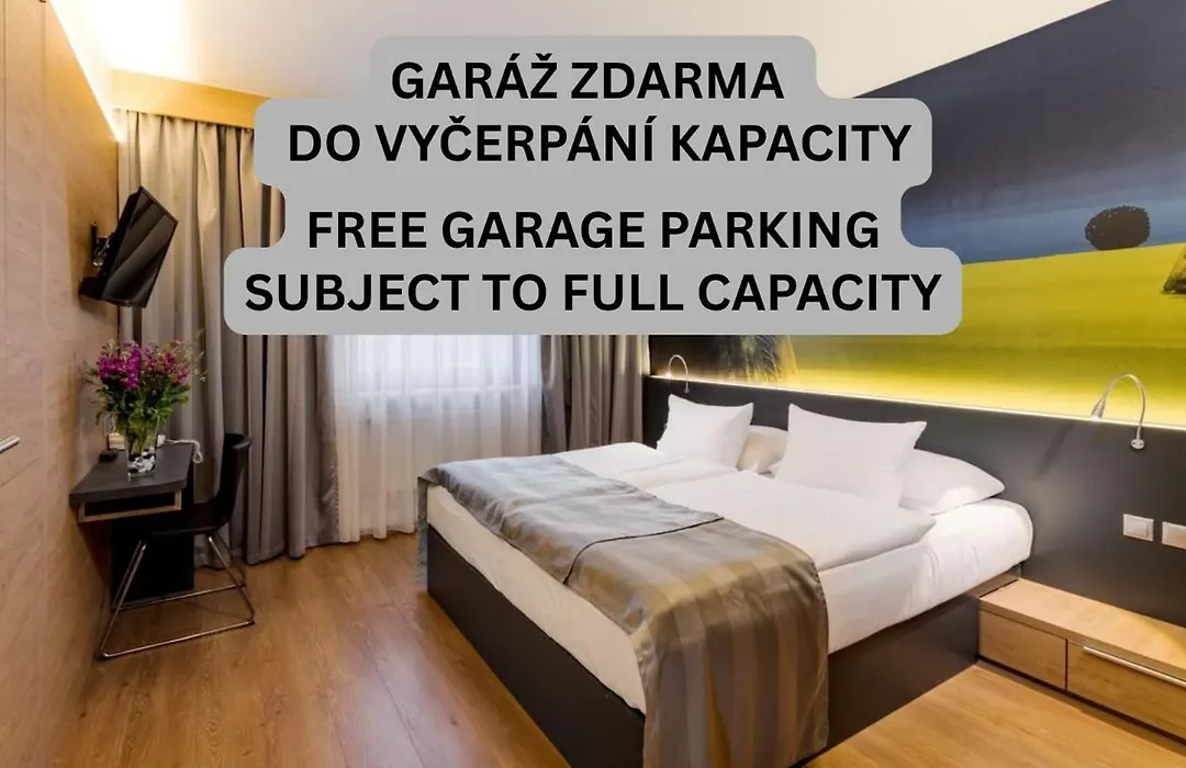 Expo Hotel-1