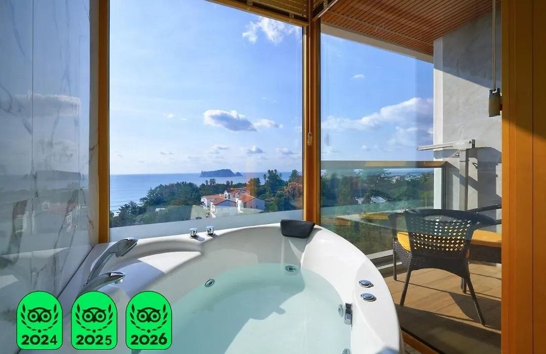 Goldone Hotel & Suites-1
