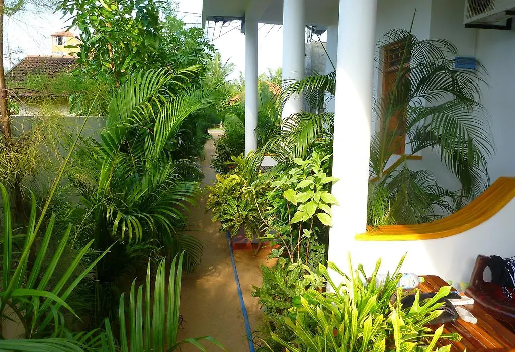 Surf & Sand Hotel Arugambay-1