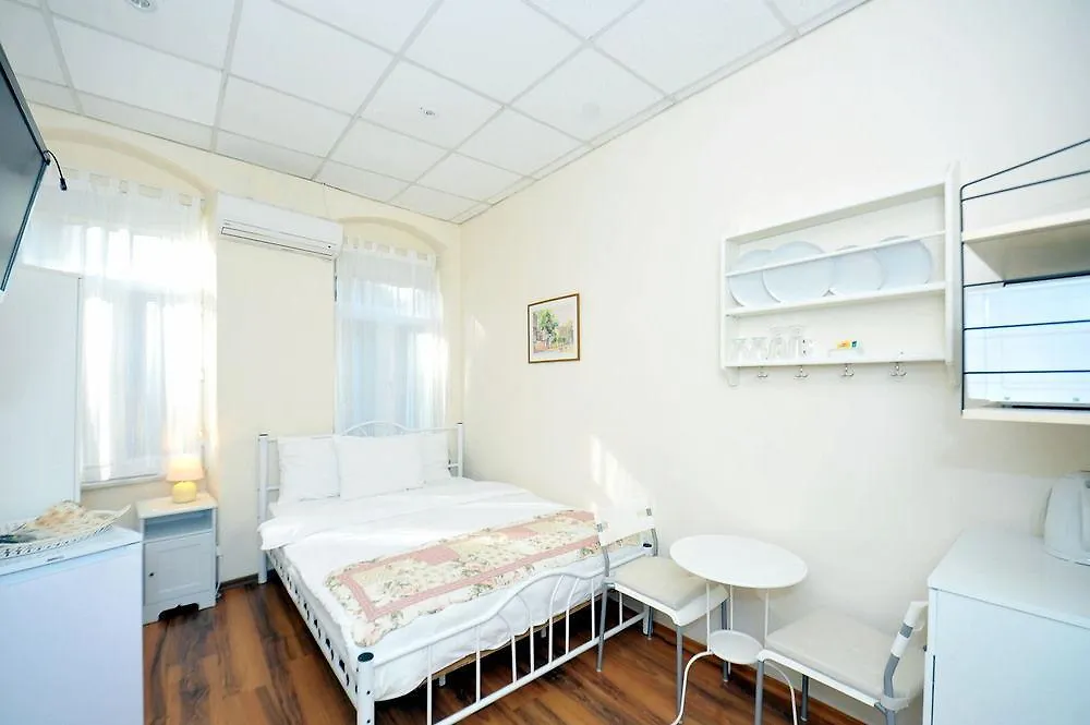 Finch Apartments-1