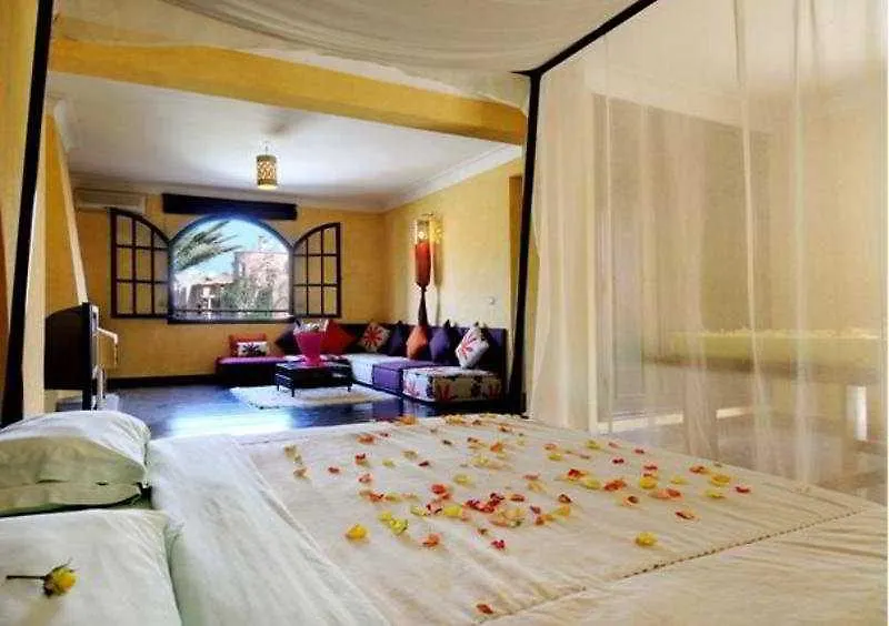 Villa Du Riad Taylor-1