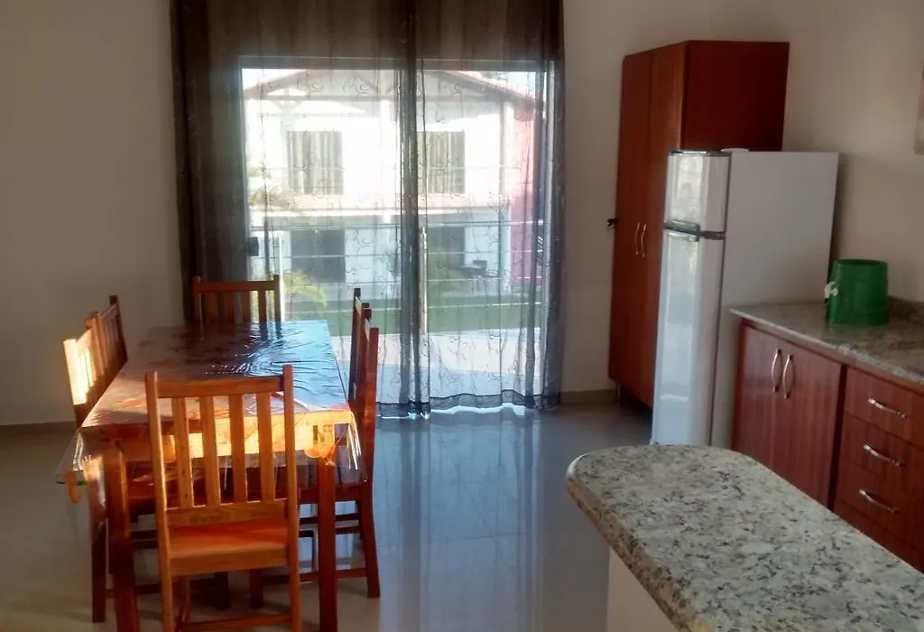Residencial Golfinhos-1