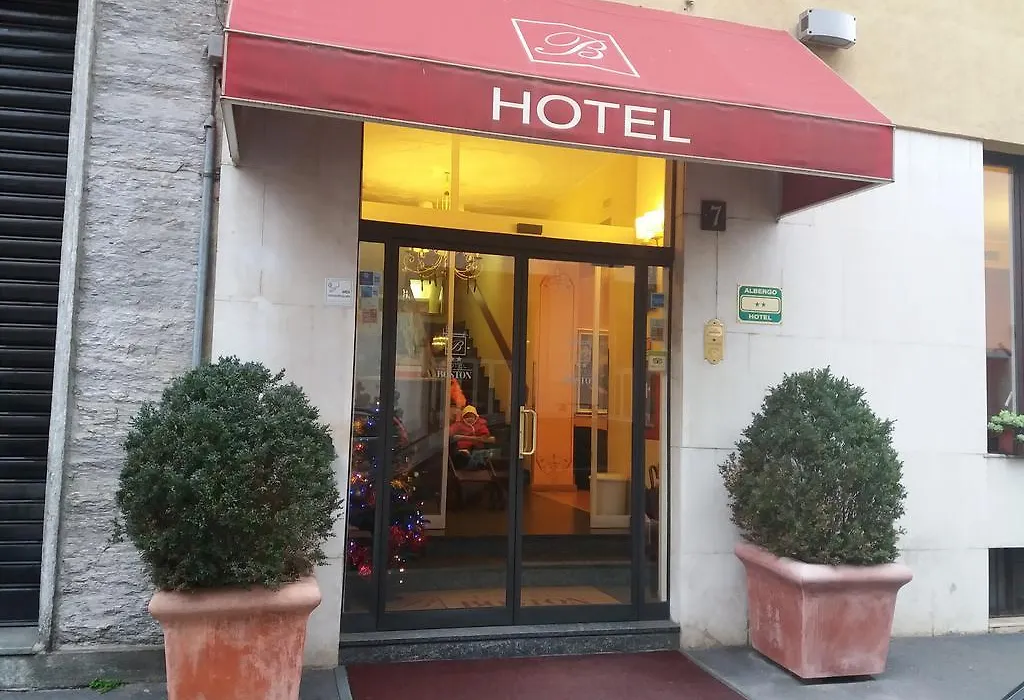 Hotel Boston-1