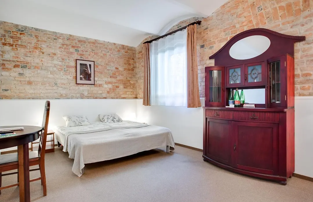 Janne Hotel With Self Check-In-1