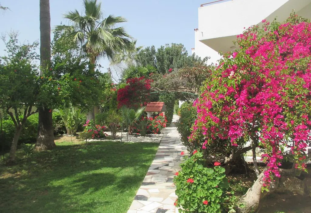 Tsialis Hotel Apartments-1