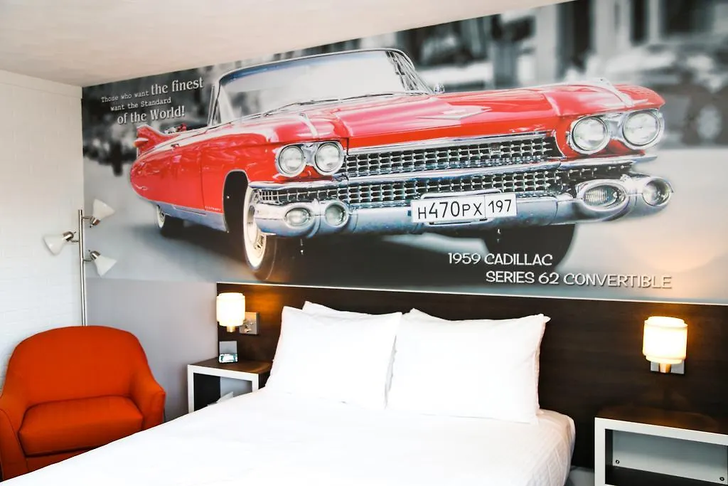 Cadillac Motel Niagara-1