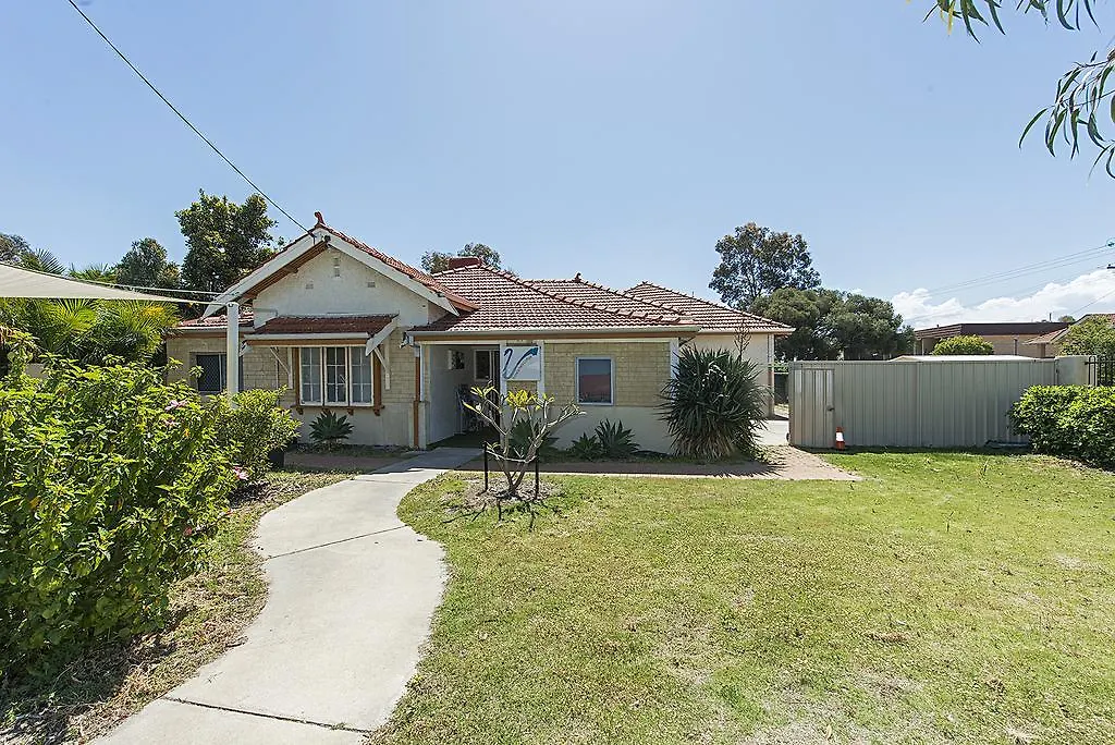 Victoria Park Lodge-1