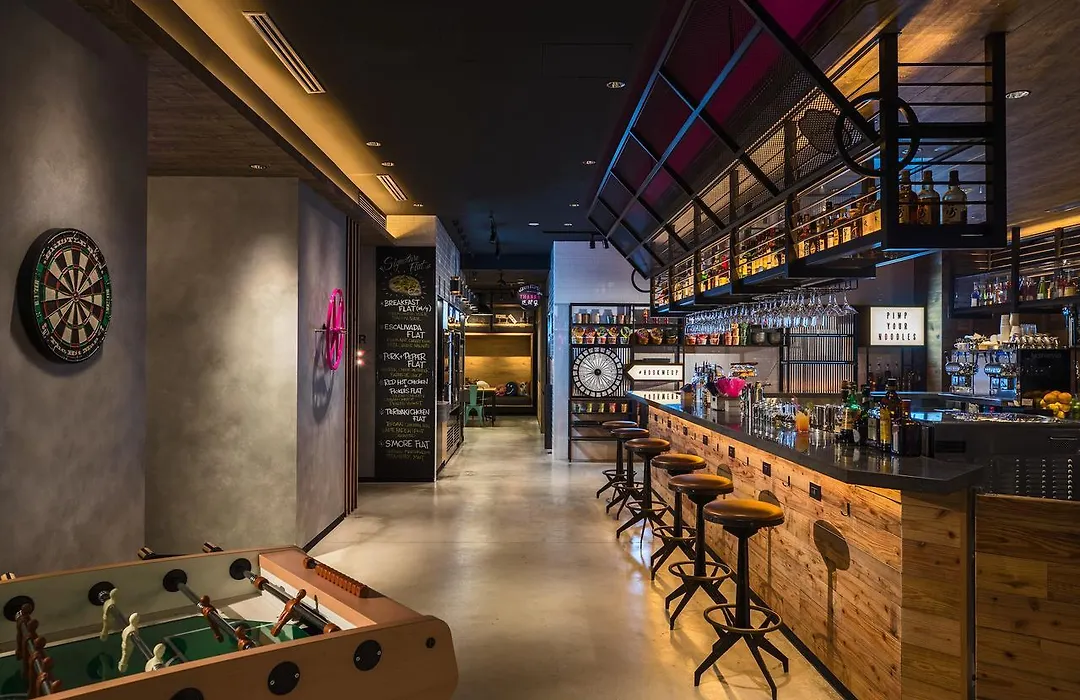 Moxy Osaka Honmachi-1