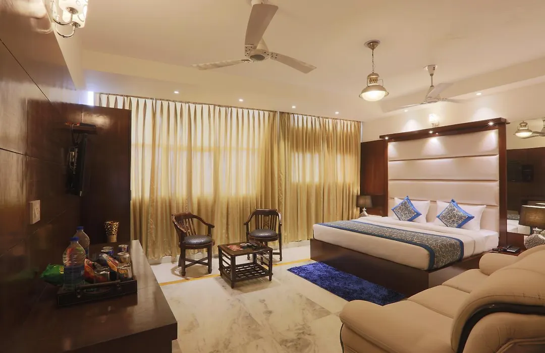 Hotel International Inn - Near Delhi Airport-1