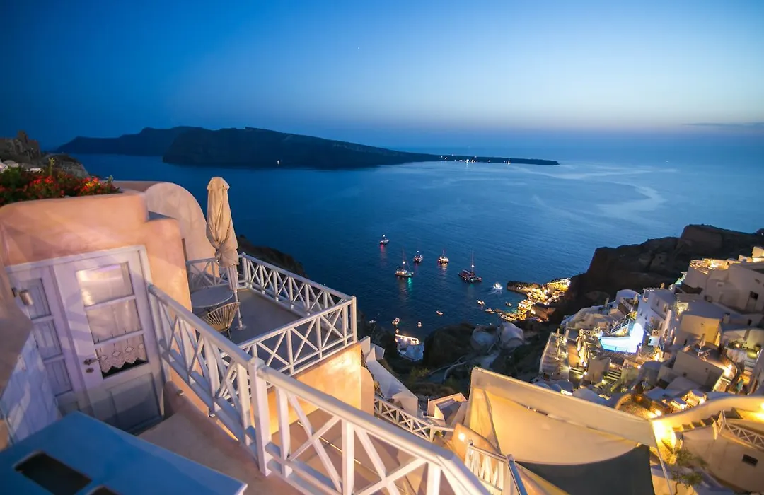 Kastro Oia Houses-1