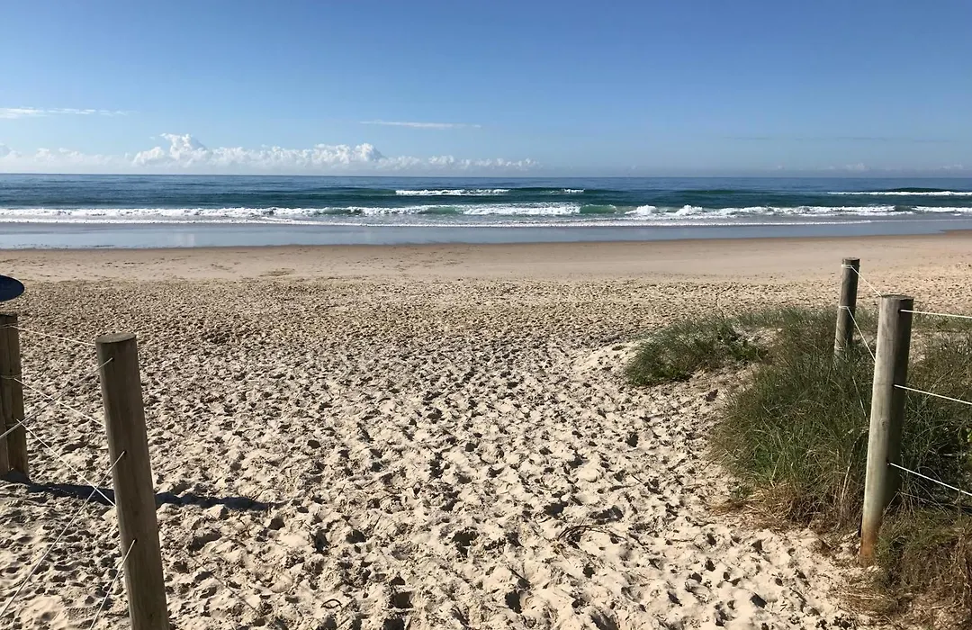 Tallow Beach Motel (Adults Only)-1