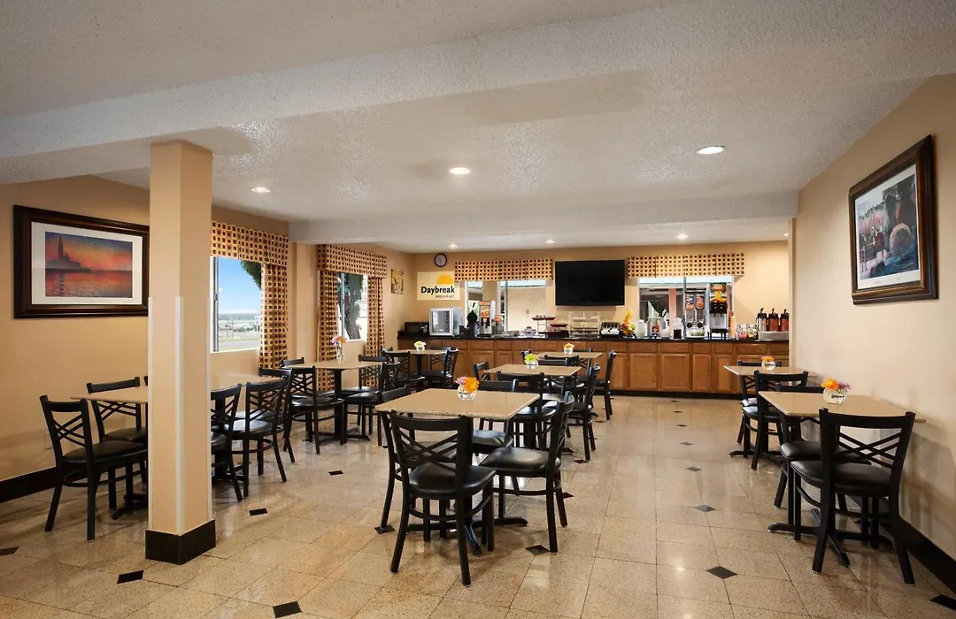 Days Inn By Wyndham Dallas Irving-1