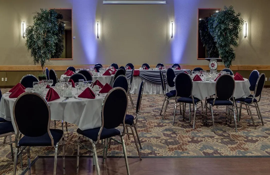 Heritage Inn Hotel & Convention Centre - Brooks-1