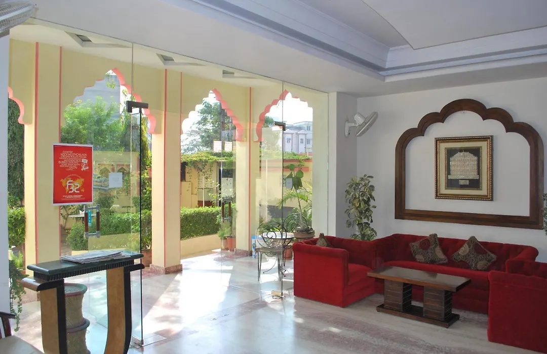 Hotel H R Palace-1