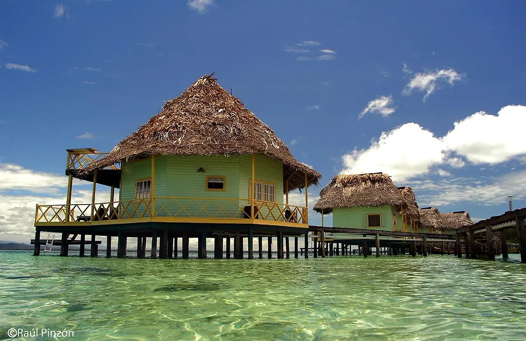 Punta Caracol Acqua Lodge-1