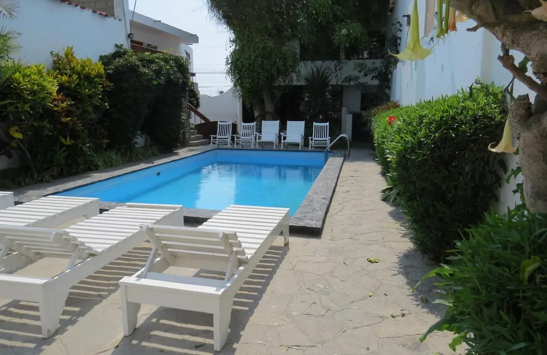 Huanchaco Hostal-1