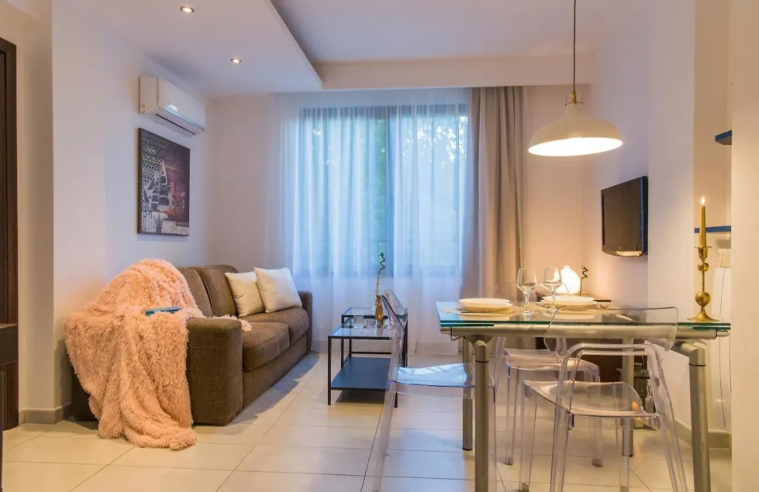One Love Metropolitan Apartment-1