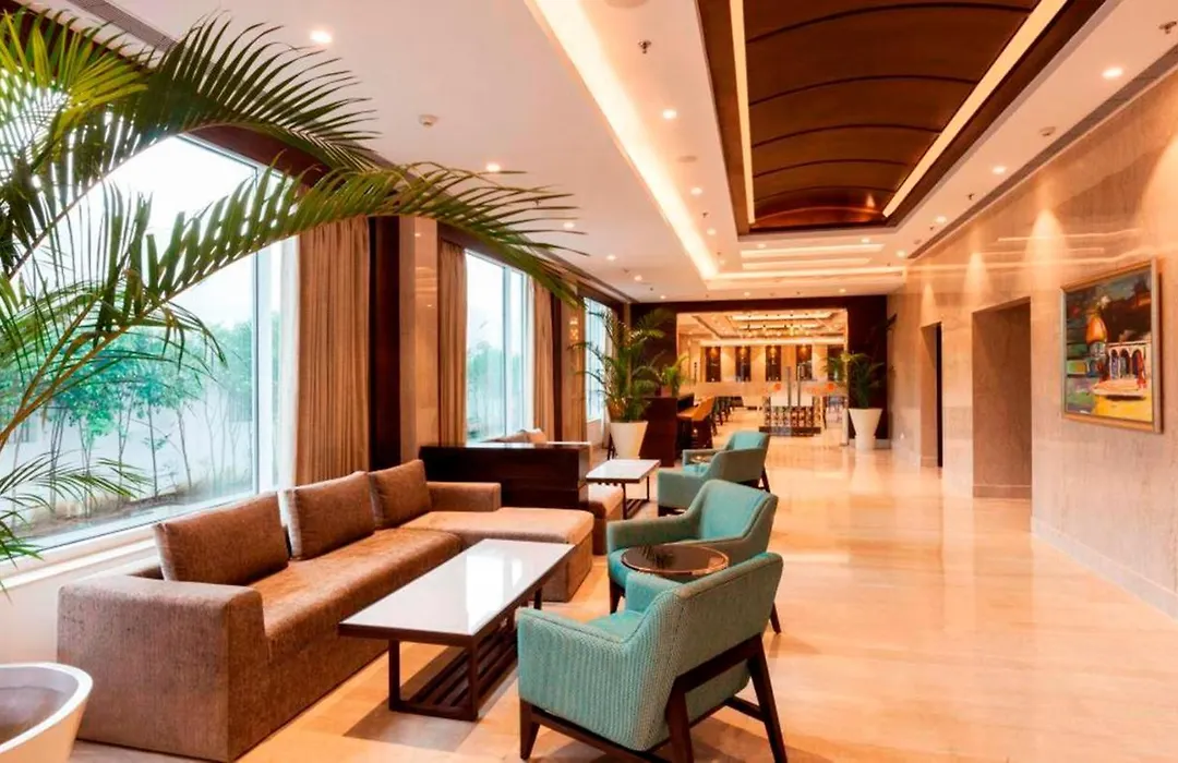 Lemon Tree Hotel Lucknow Airport-1