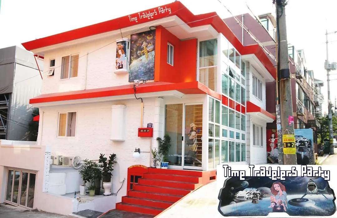 Time Travelers Party Hostel In Hongdae-1