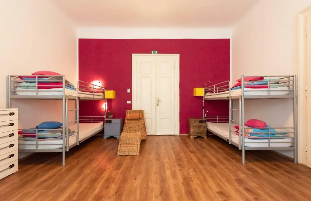 Fluxus Hostel-1