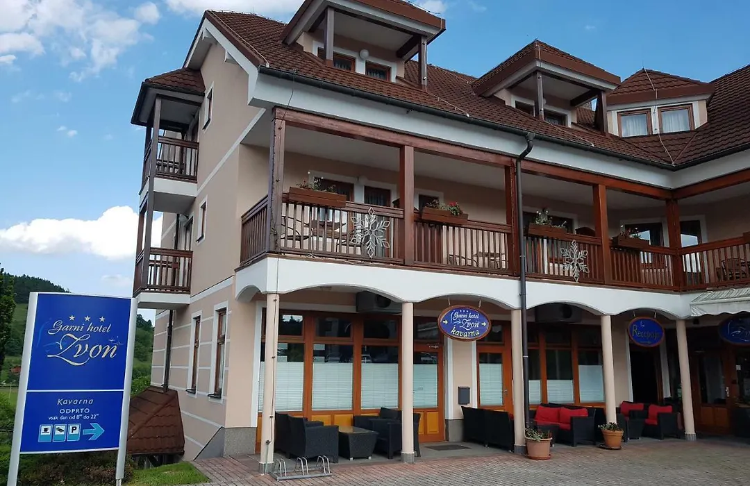 Garni Hotel Zvon-1
