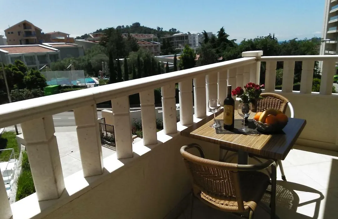 Vila V Lux Apartments-1
