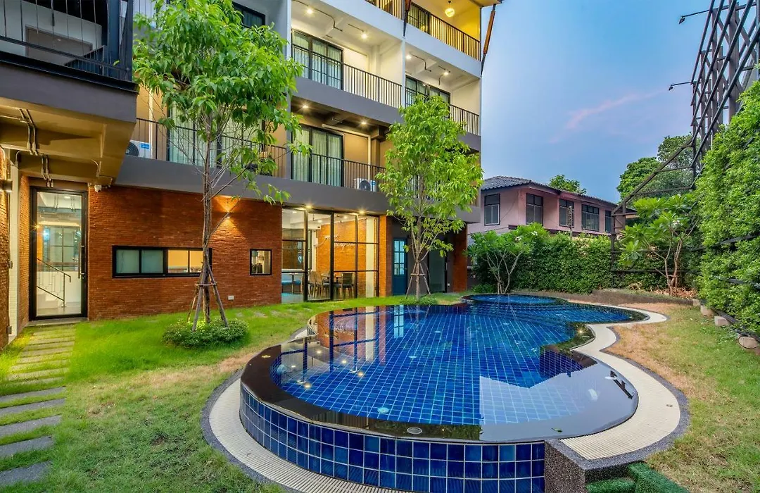 Momo Hotel Chiang Mai-1