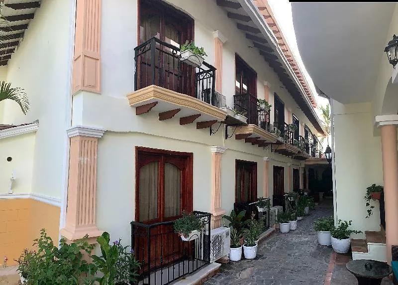 Mt Plaza Brisas-1