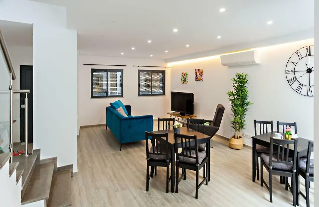Faro Clara Suites-1