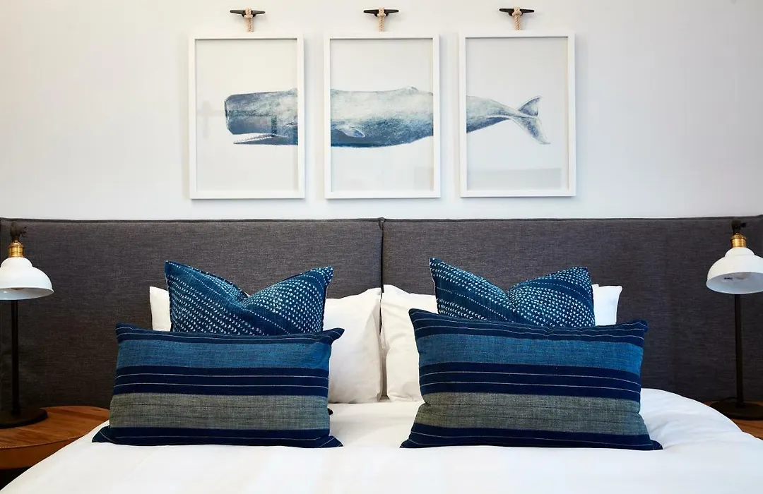 The Clovelly Hotel-1
