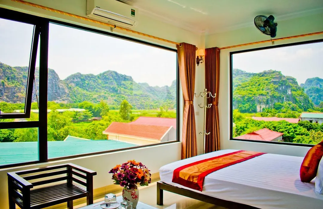 Trang An Mountain View Homestay-1