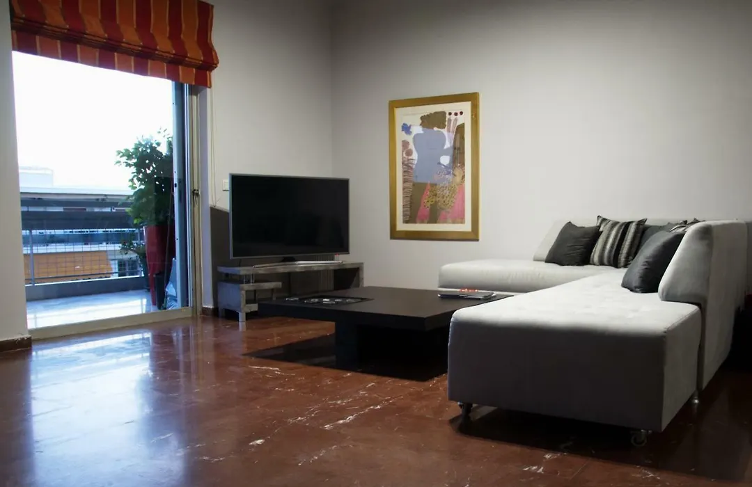Modern & Classy Central Apartment-1