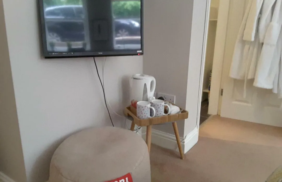 Fabulous Double Ensuite Room In Sefton Park Lark Lane-1