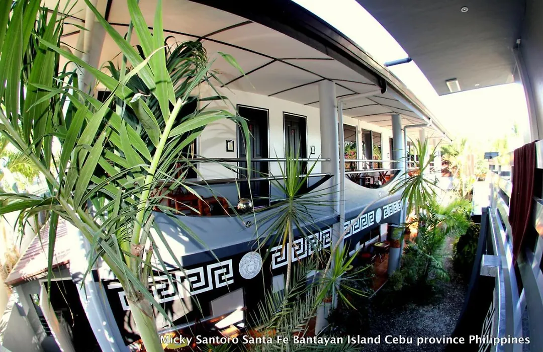 Micky Santoro Hotel & Restaurant-1