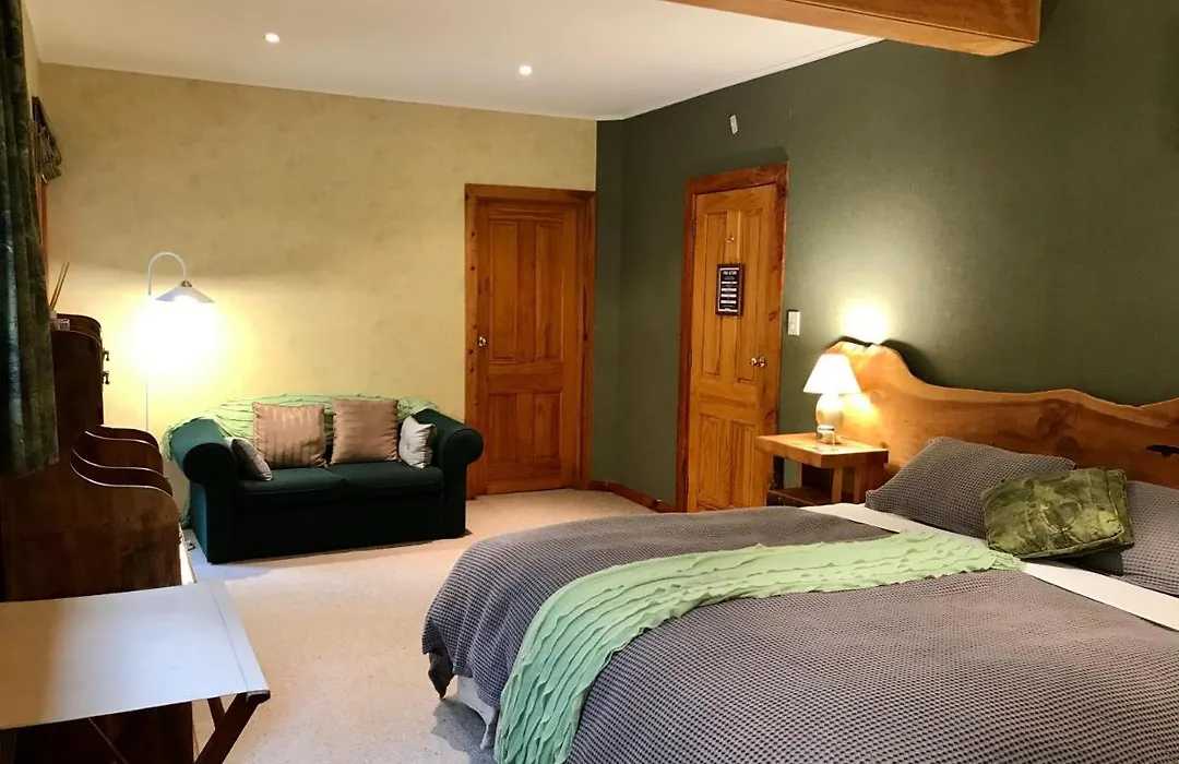 Murchison Lodge-1