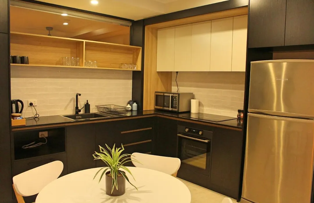Stylish, Modern, Cute As A Button - Braddon Cbd-1