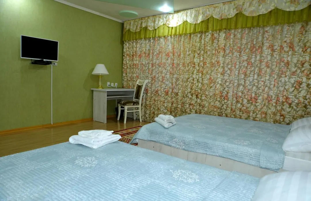 Astoria B&B-1