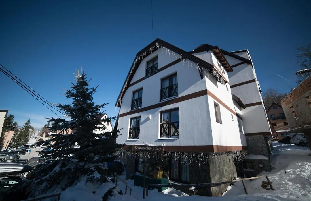 Drugarska Prica-Lana-1