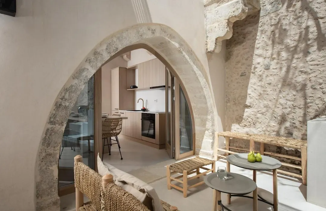 Sutor Chic Manor-1