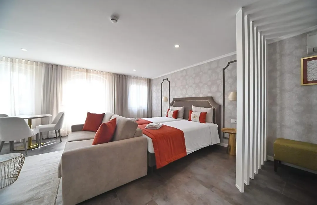 Famous Crows Lisbon Suites-1