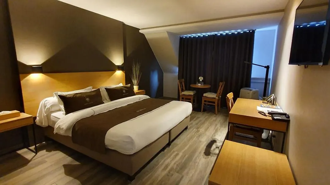 Hotel The New Fox-1