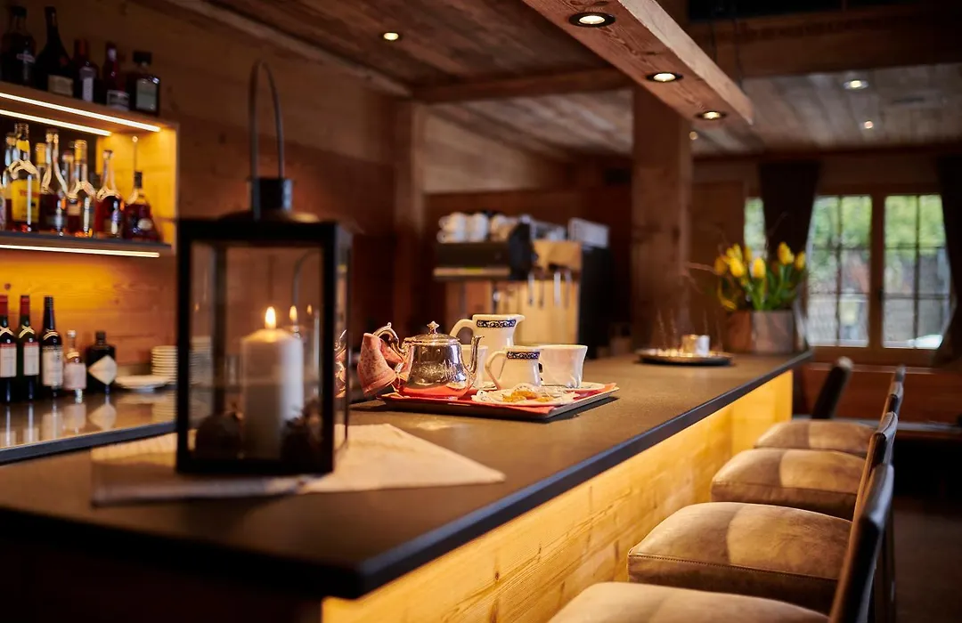 Hotel Alpenrose Wengen - A Family Affair Since 1881-1