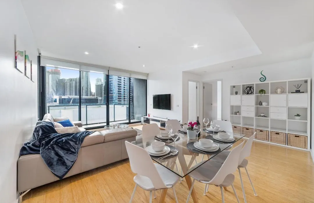Waterfront Melbourne Apartments-1