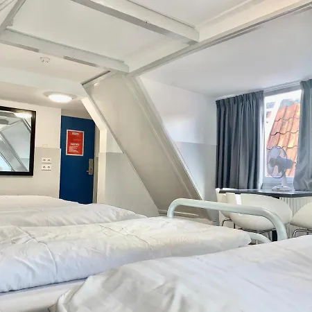 The White Tulip Hostel-2