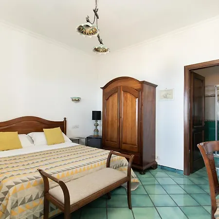 Monte Solaro Bed & Breakfast-3