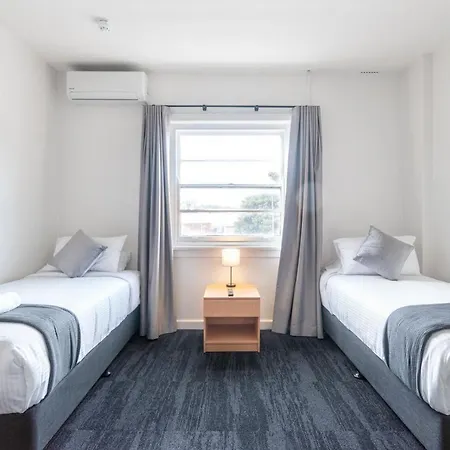 Sydney Junction Hotel-2