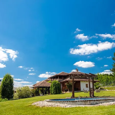 Woodland Resort-3