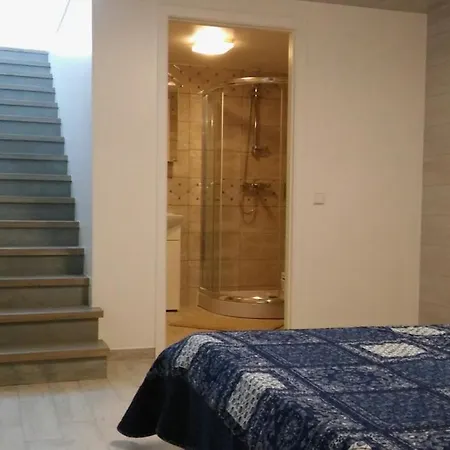 Columba Livia Guesthouse-3